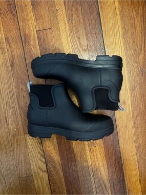 UGG Black Matte Chelsea Rain Ankle Boots